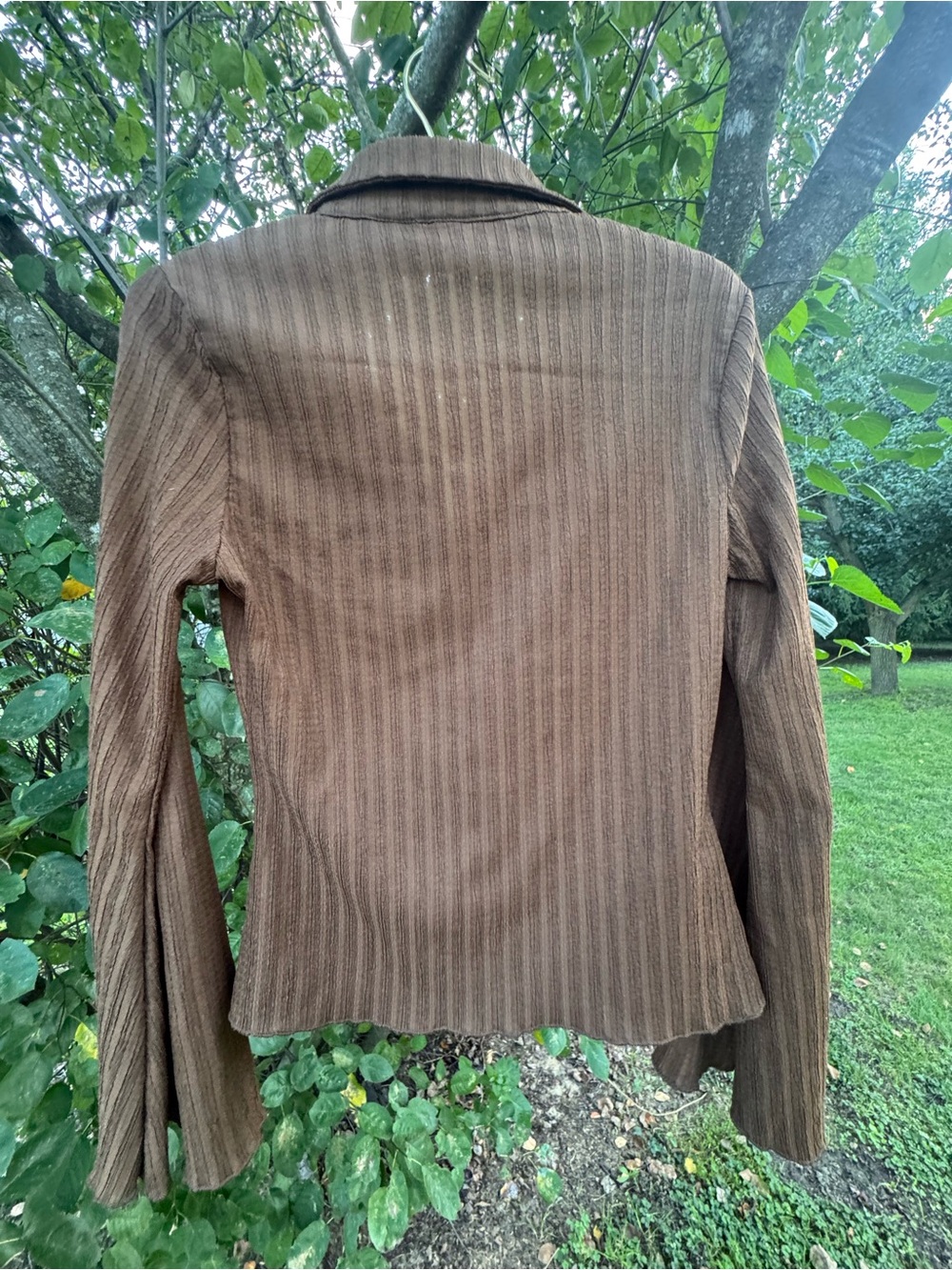 Brown Ribbed Long-Sleeve Button-Front Top - Picture 4 of 6
